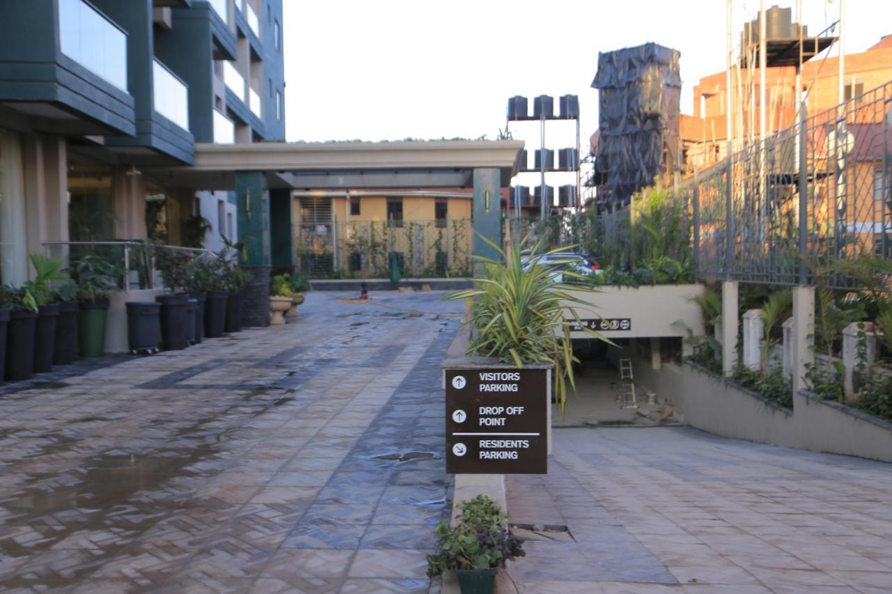 Zara Garden Hotel And Apartments คัมพาลา ภายนอก รูปภาพ