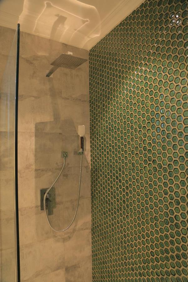 Zara Garden Hotel And Apartments คัมพาลา ภายนอก รูปภาพ