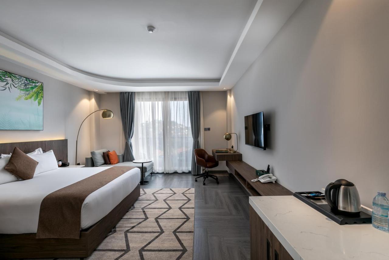 Zara Garden Hotel And Apartments คัมพาลา ภายนอก รูปภาพ
