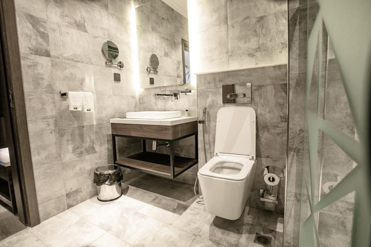 Zara Garden Hotel And Apartments คัมพาลา ภายนอก รูปภาพ