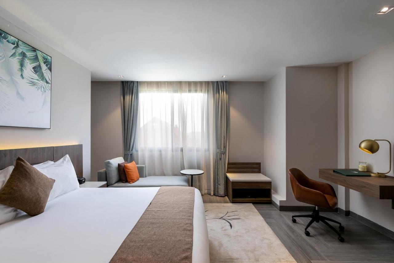Zara Garden Hotel And Apartments คัมพาลา ภายนอก รูปภาพ