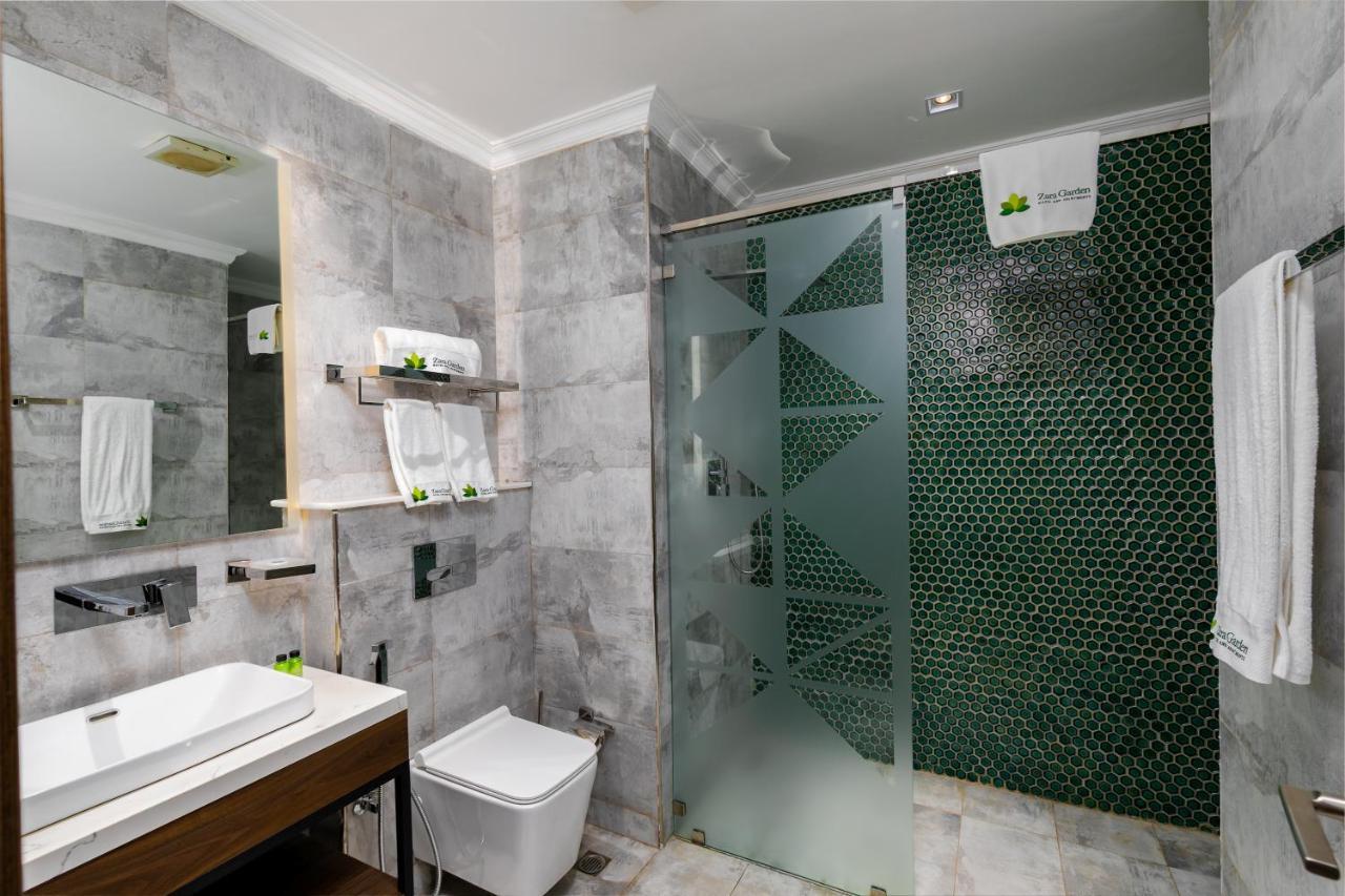 Zara Garden Hotel And Apartments คัมพาลา ภายนอก รูปภาพ